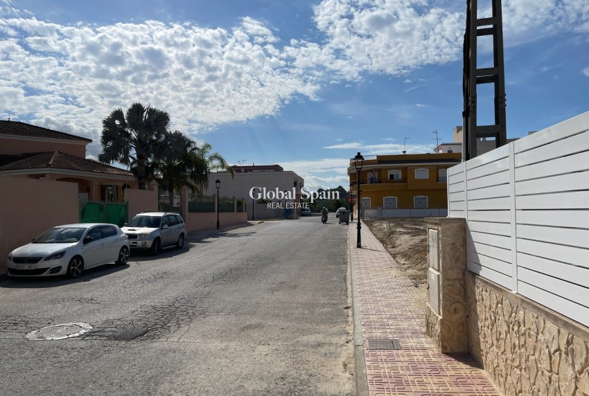Wiederverkauf - HAUS -
JACARILLA - Comunidad Valenciana