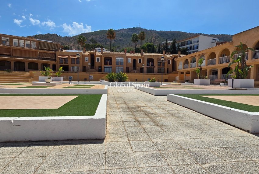 Wiederverkauf - HAUS -
L'ALBIR - center