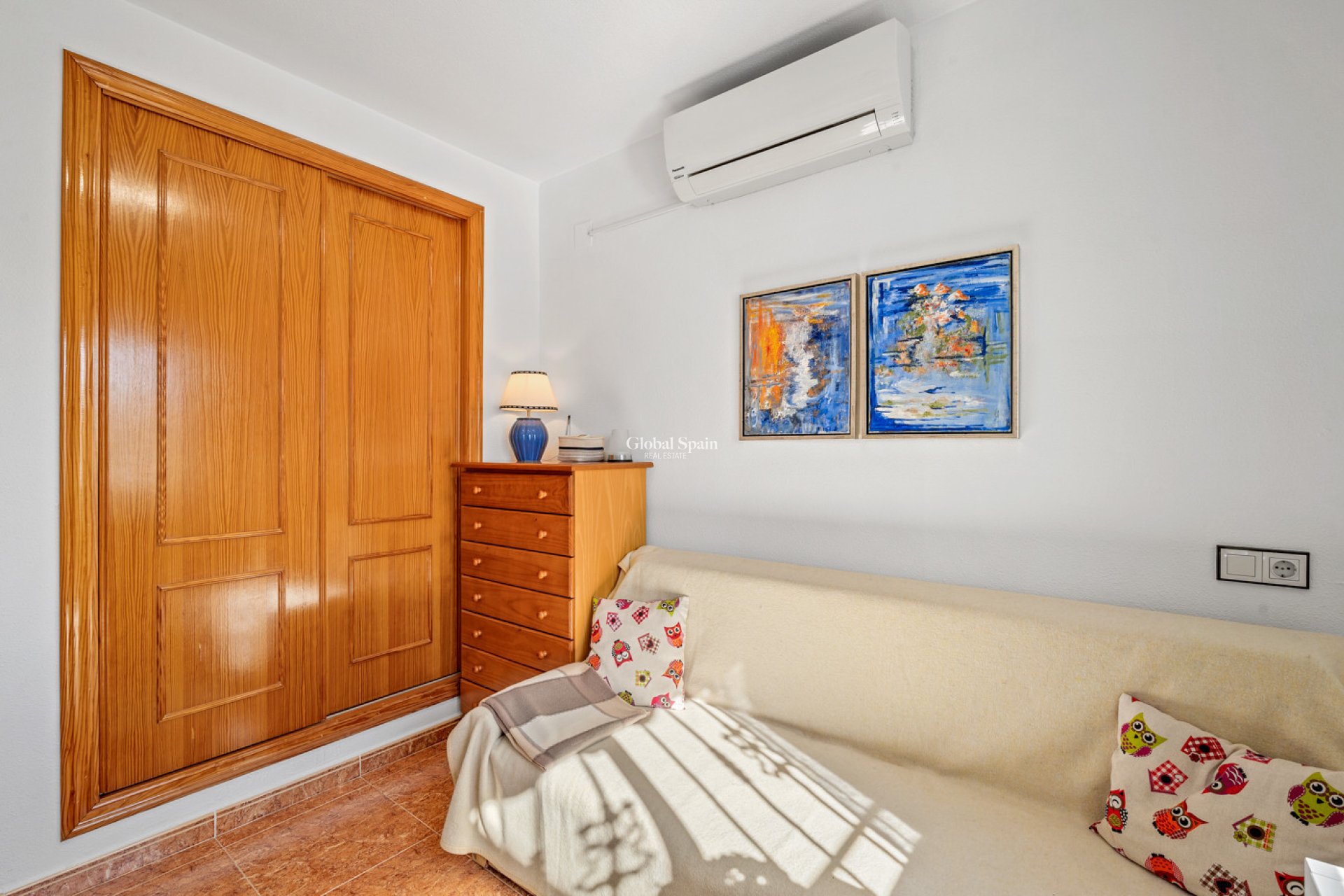 Wiederverkauf - HAUS -
LA MARINA - Costa Blanca