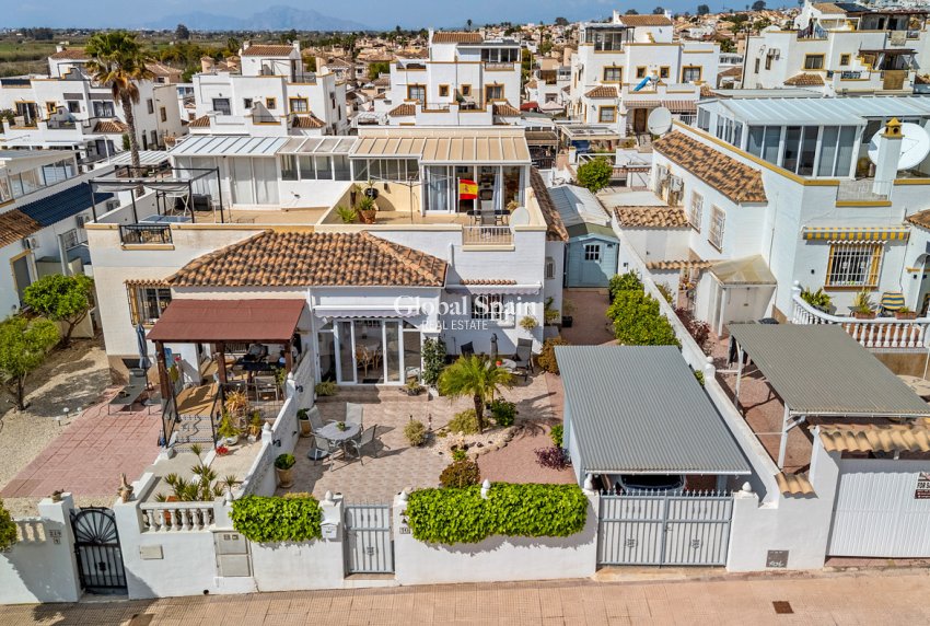 Wiederverkauf - HAUS -
LA MARINA - Costa Blanca