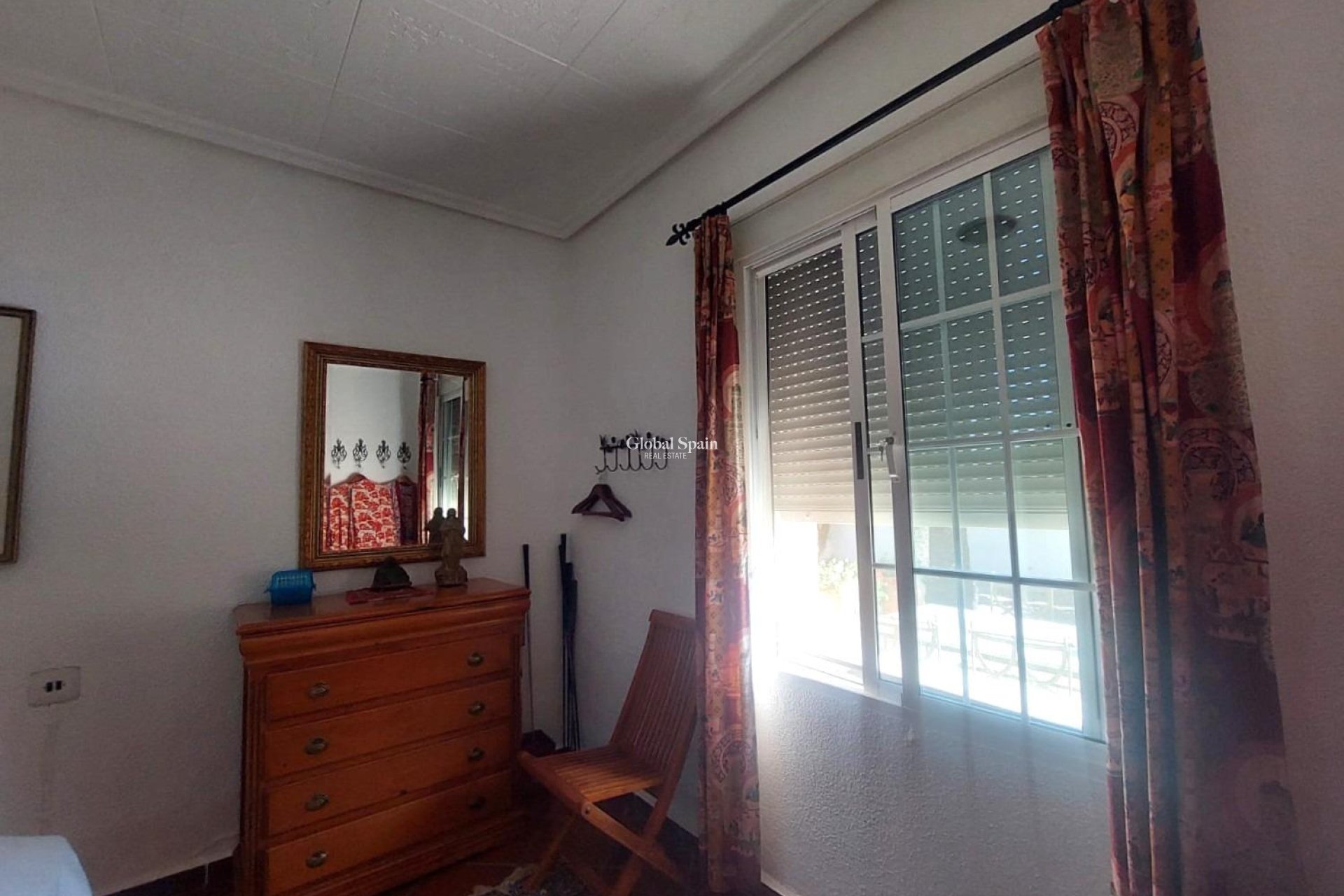Wiederverkauf - HAUS -
LA MARINA - Costa Blanca