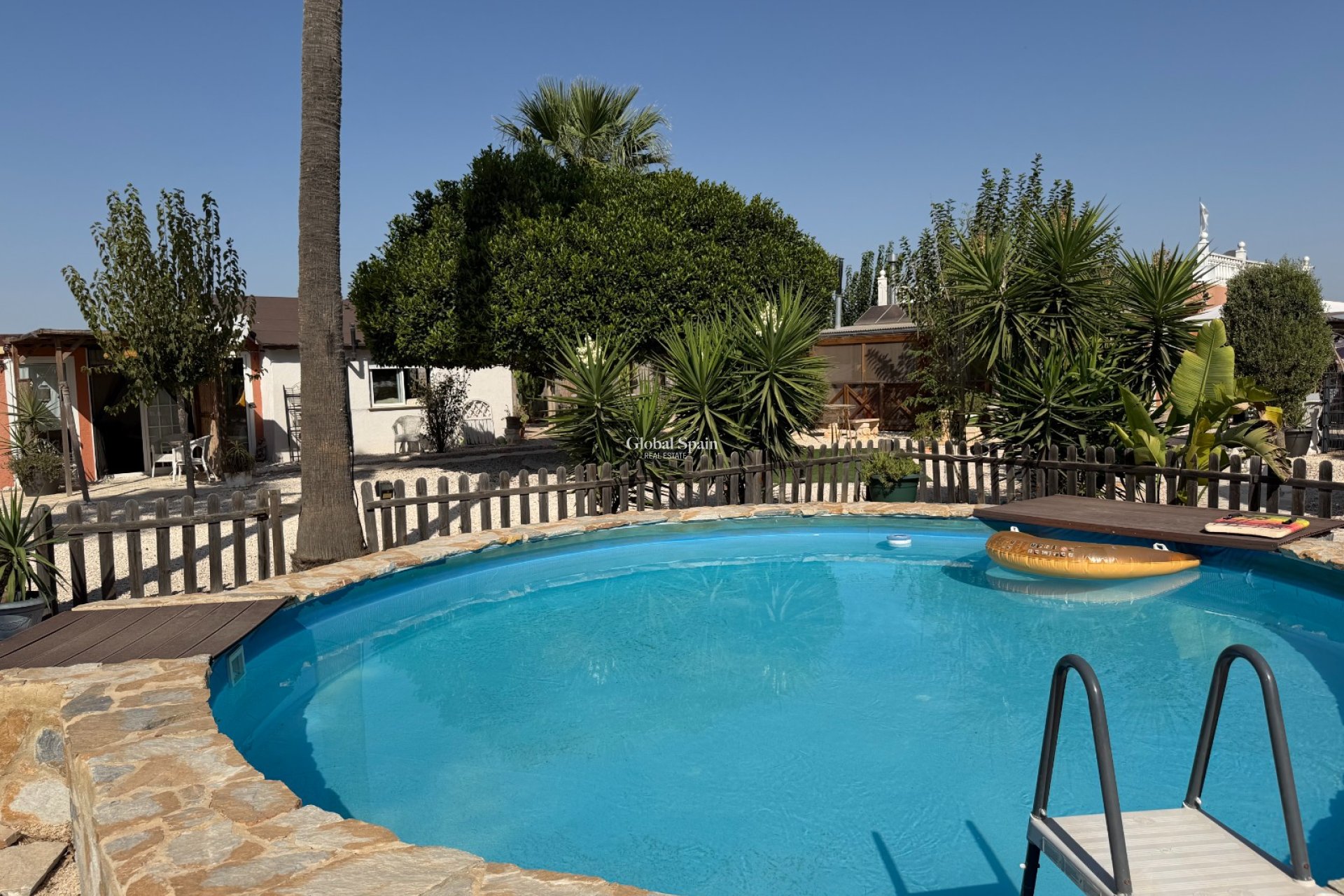 Wiederverkauf - HAUS -
LA MARINA - Elche / Elx