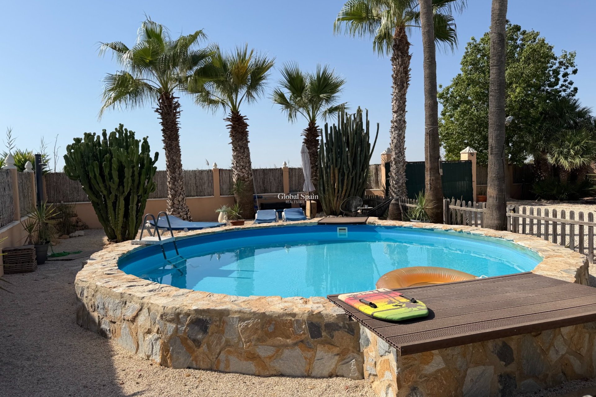 Wiederverkauf - HAUS -
LA MARINA - Elche / Elx