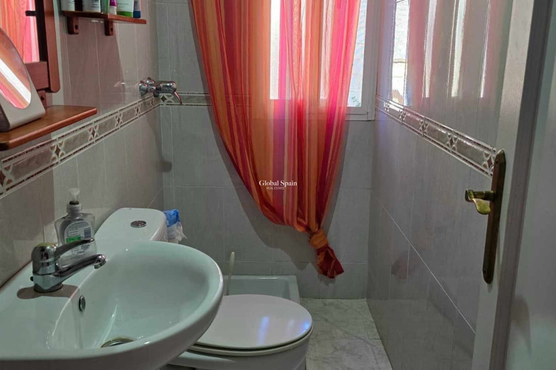 Wiederverkauf - HAUS -
La Nucía - La nucia