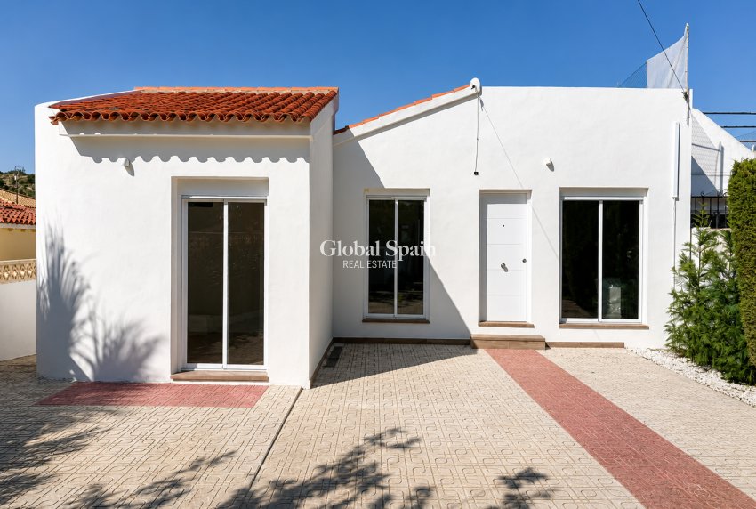 Wiederverkauf - HAUS -
LA NUCÍA - La nucia