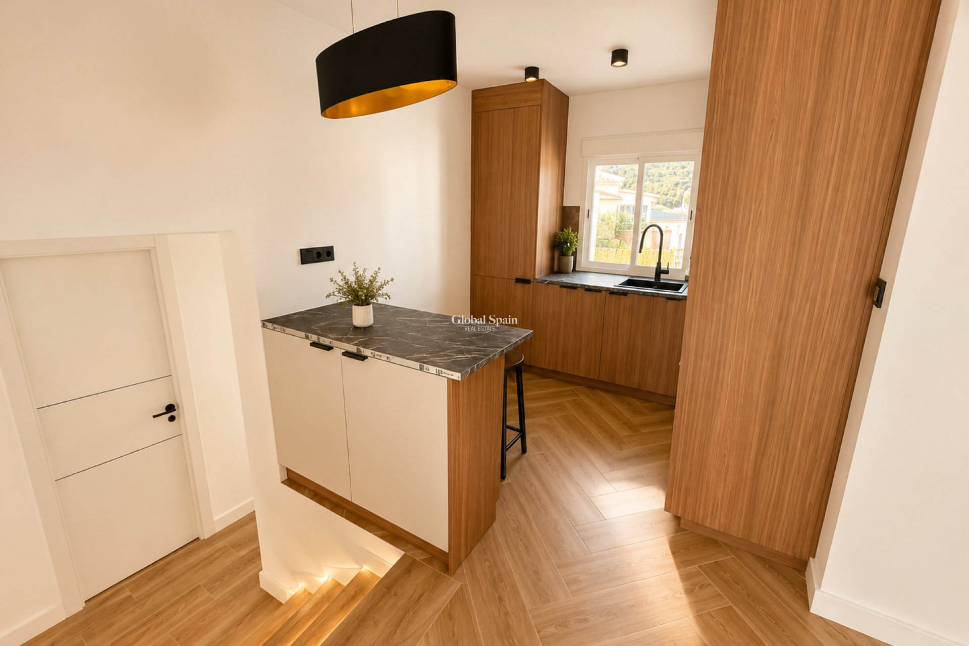 Wiederverkauf - HAUS -
LA NUCÍA - La nucia