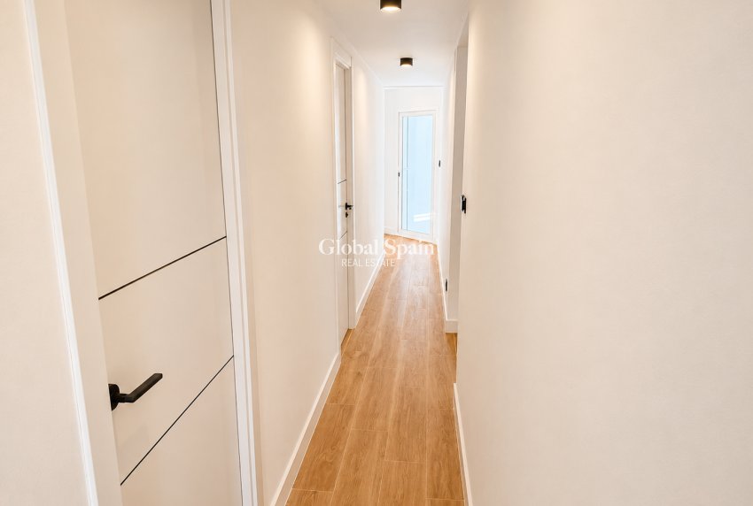 Wiederverkauf - HAUS -
LA NUCÍA - La nucia