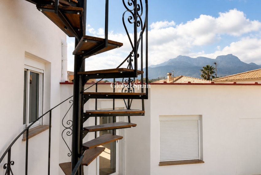 Wiederverkauf - HAUS -
LA NUCÍA - La nucia