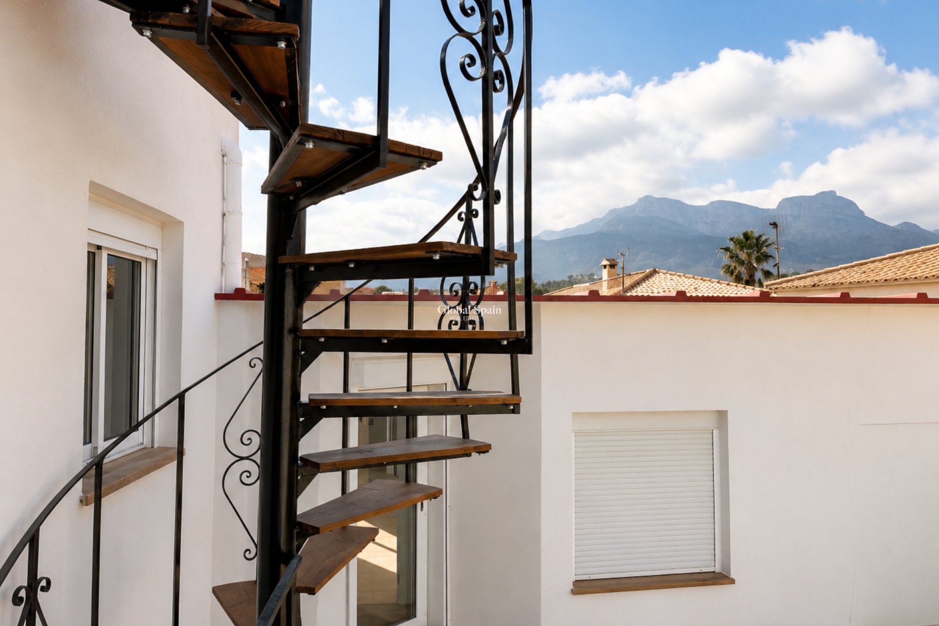 Wiederverkauf - HAUS -
LA NUCÍA - La nucia
