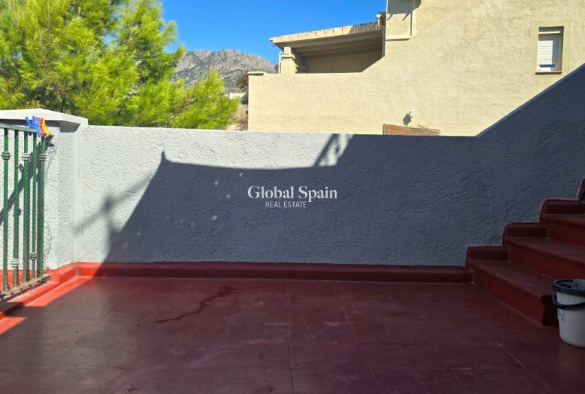 Wiederverkauf - HAUS -
La Nucía - La nucia