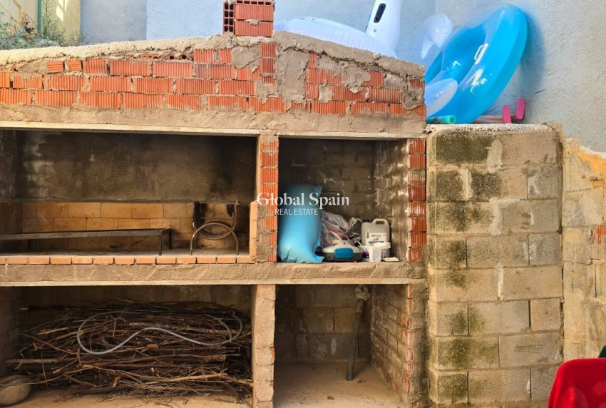 Wiederverkauf - HAUS -
La Nucía - La nucia