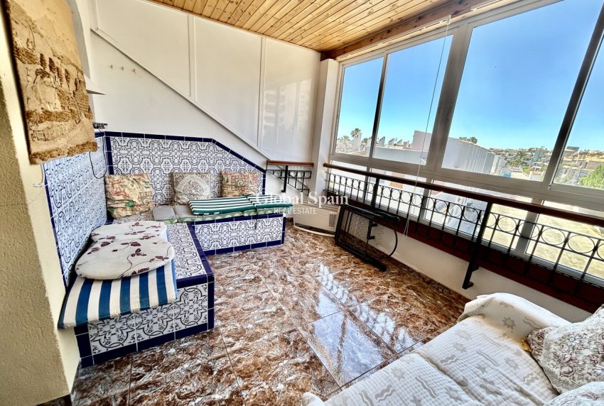 Wiederverkauf - HAUS -
LA ZENIA - Costa Blanca