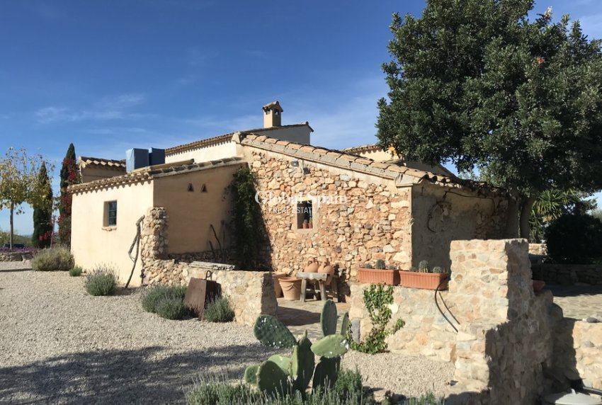 Wiederverkauf - HAUS -
LORCA - Costa Calida