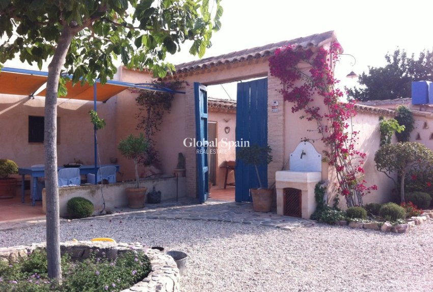 Wiederverkauf - HAUS -
LORCA - Costa Calida