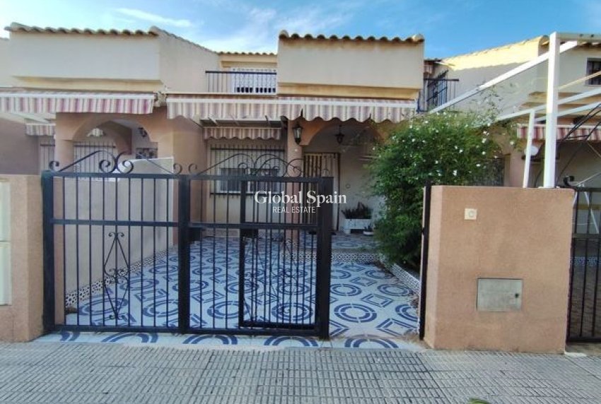 Wiederverkauf - HAUS -
LOS ALCÁZARES