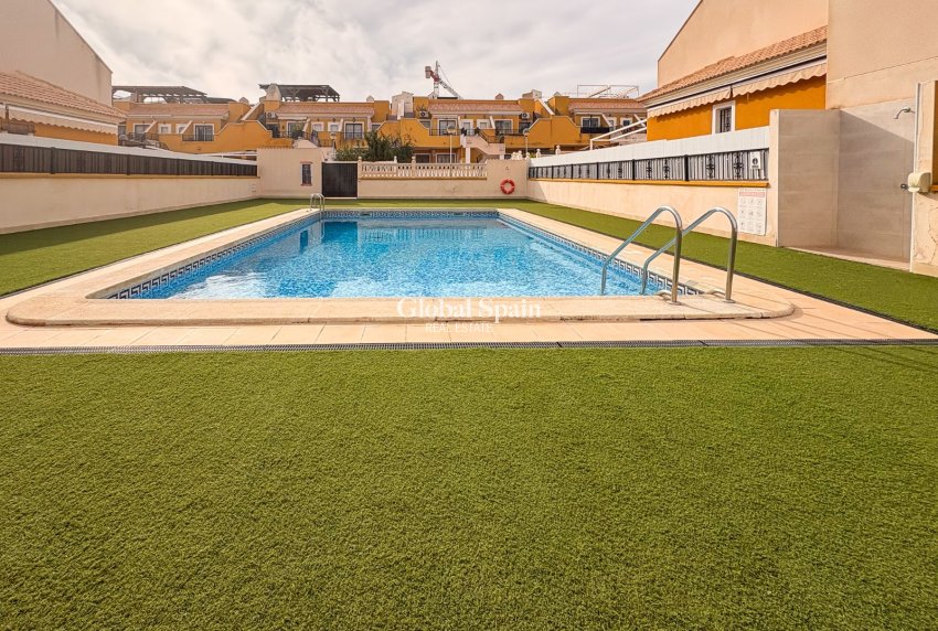 Wiederverkauf - HAUS -
LOS ARENALES DEL SOL - Elche/Elx