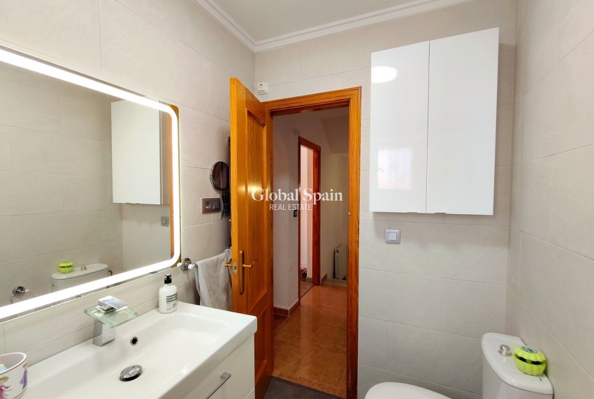 Wiederverkauf - HAUS -
LOS BALCONES - LOS ALTOS - Costa Blanca