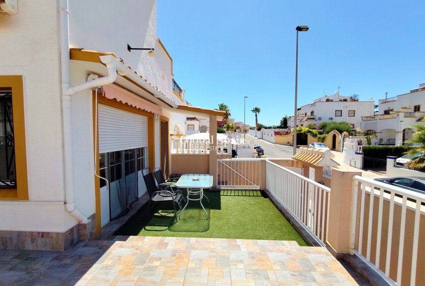 Wiederverkauf - HAUS -
LOS BALCONES - LOS ALTOS - Costa Blanca