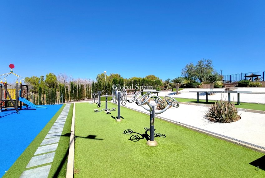 Wiederverkauf - HAUS -
LOS BALCONES - LOS ALTOS - Costa Blanca