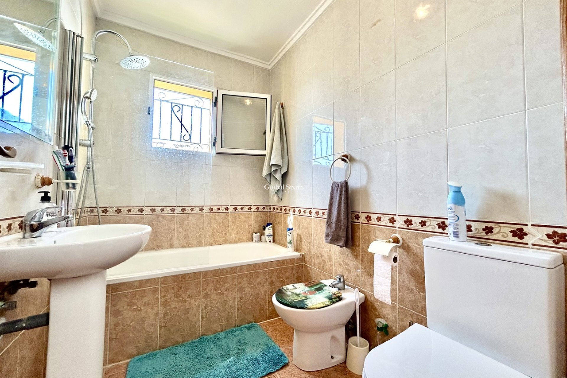 Wiederverkauf - HAUS -
LOS BALCONES - LOS ALTOS - Costa Blanca