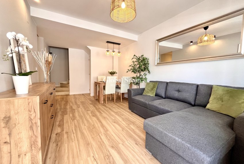 Wiederverkauf - HAUS -
LOS BALCONES - LOS ALTOS - Costa Blanca