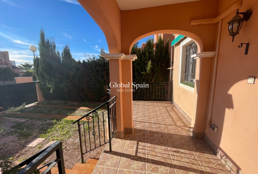 Wiederverkauf - HAUS -
LOS MONTESINOS - Costa Blanca