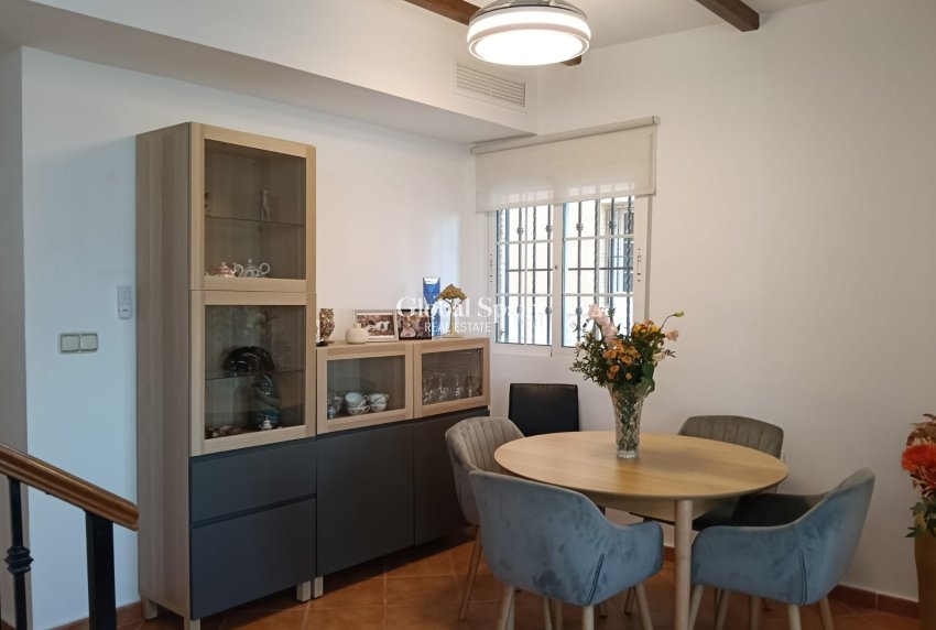 Wiederverkauf - HAUS -
LOS MONTESINOS - La Herrada