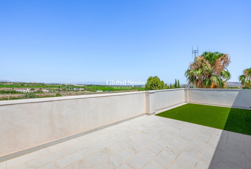 Wiederverkauf - HAUS -
LOS MONTESINOS - La Herrada