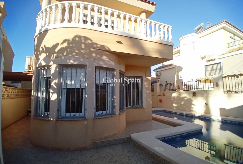 Wiederverkauf - HAUS -
MAZARRÓN - Bolnuevo