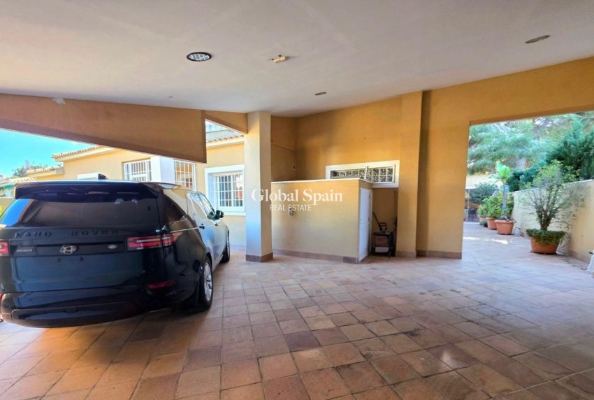 Wiederverkauf - HAUS -
ORIHUELA COSTA - Altos de campoamor