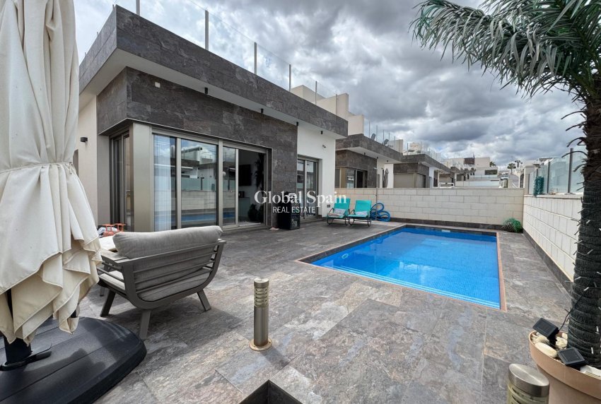 Wiederverkauf - HAUS -
ORIHUELA - Costa Blanca Sur