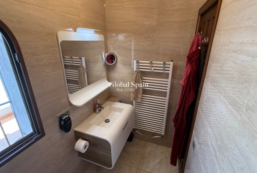 Wiederverkauf - HAUS -
ORIHUELA - Costa Blanca Sur