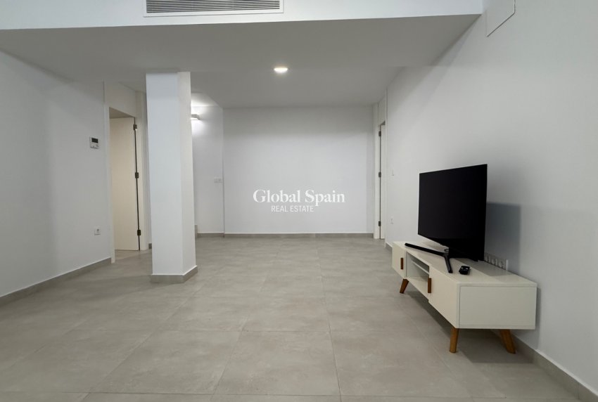 Wiederverkauf - HAUS -
ORIHUELA - Costa Blanca Sur