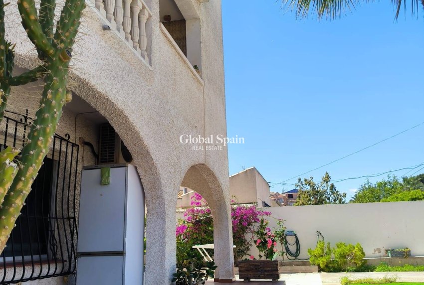 Wiederverkauf - HAUS -
ORIHUELA COSTA - CABO ROIG