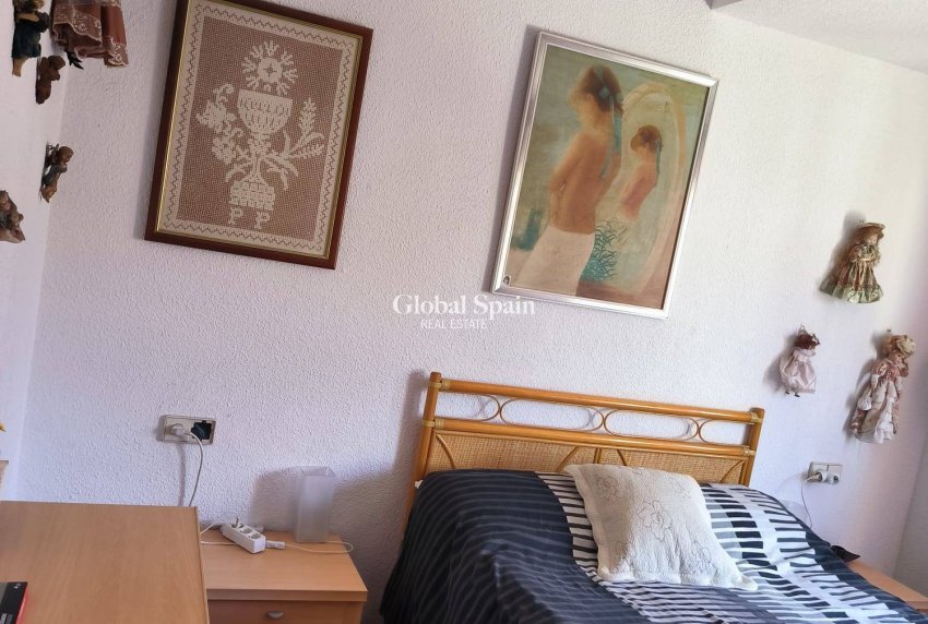 Wiederverkauf - HAUS -
ORIHUELA COSTA - CABO ROIG