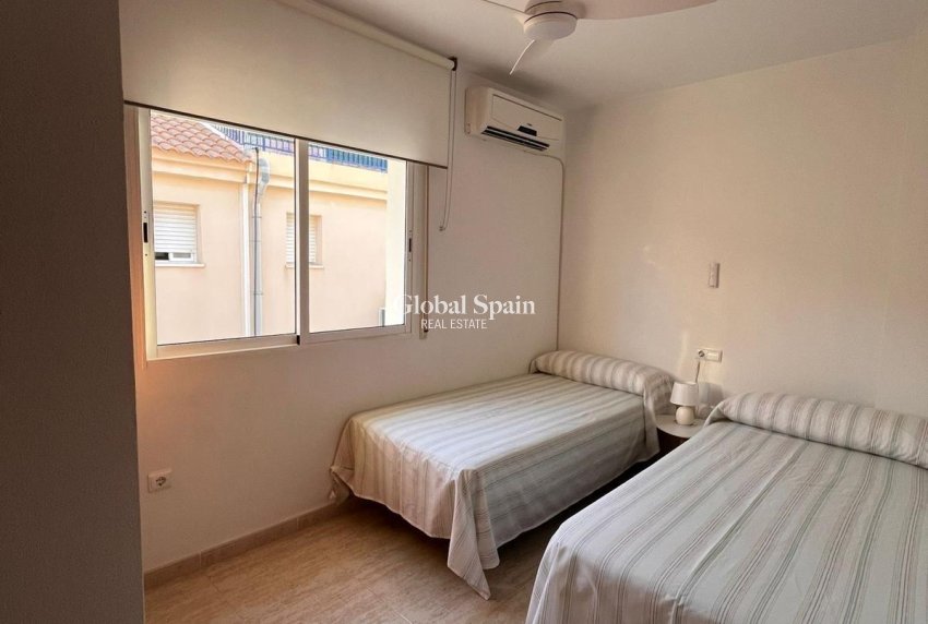 Wiederverkauf - HAUS -
ORIHUELA COSTA - CAMPOAMOR