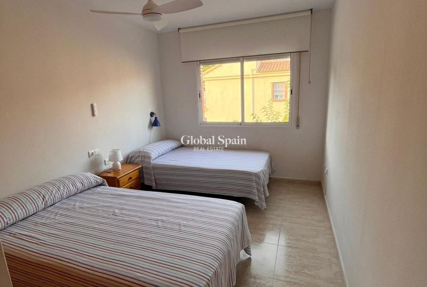 Wiederverkauf - HAUS -
ORIHUELA COSTA - CAMPOAMOR