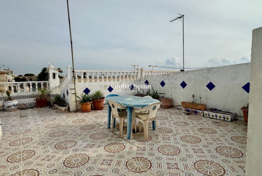 Wiederverkauf - HAUS -
ORIHUELA COSTA - Costa Blanca