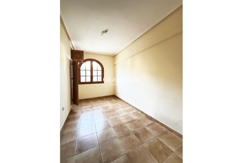 Wiederverkauf - HAUS -
ORIHUELA COSTA - Costa Blanca