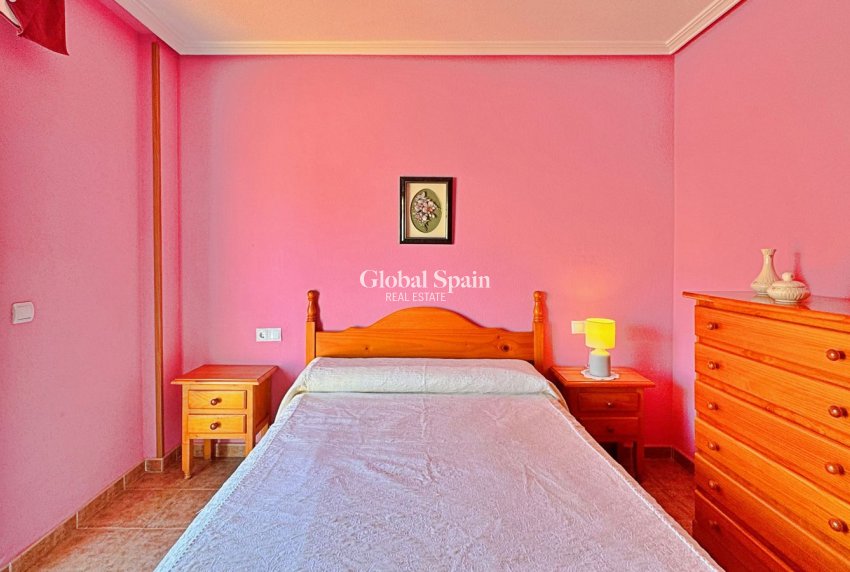 Wiederverkauf - HAUS -
ORIHUELA COSTA - Costa Blanca