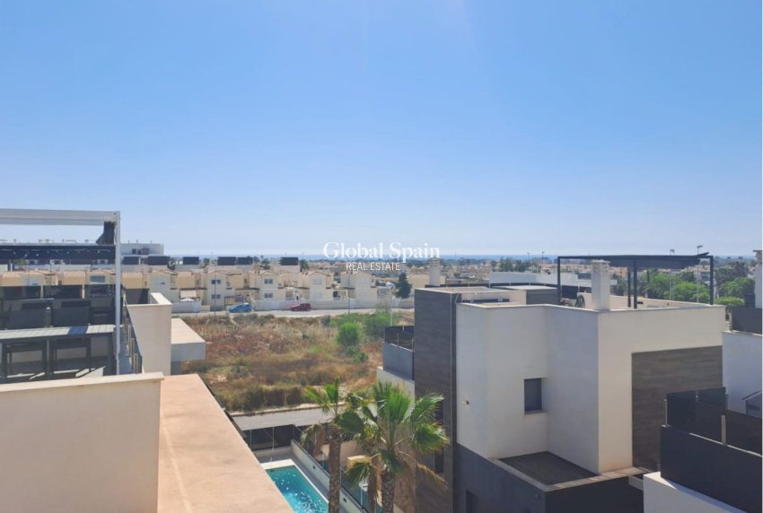 Wiederverkauf - HAUS -
ORIHUELA COSTA - Costa Blanca