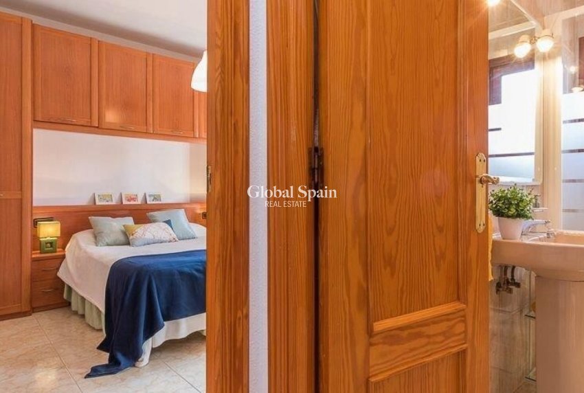 Wiederverkauf - HAUS -
ORIHUELA COSTA - Costa Blanca