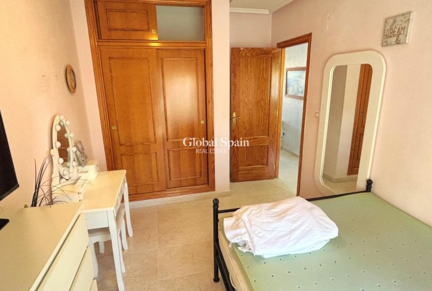 Wiederverkauf - HAUS -
ORIHUELA COSTA - Costa Blanca