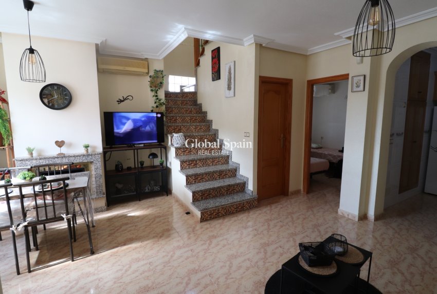 Wiederverkauf - HAUS -
ORIHUELA COSTA - Costa Blanca