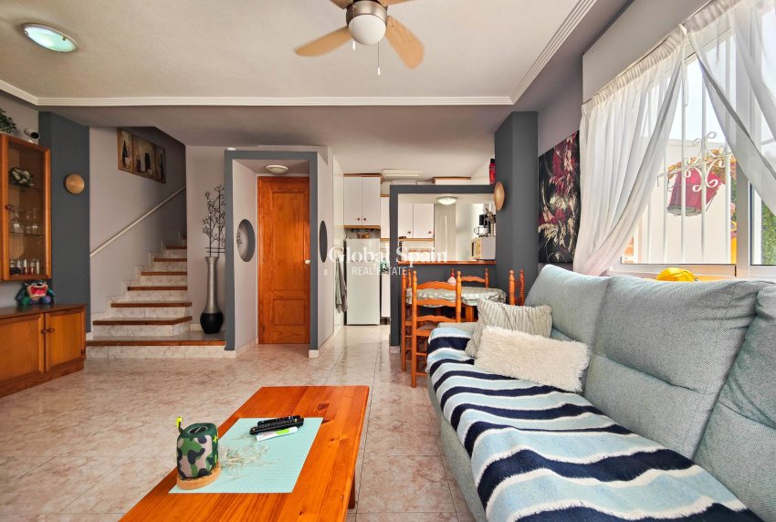 Wiederverkauf - HAUS -
ORIHUELA COSTA - Costa Blanca