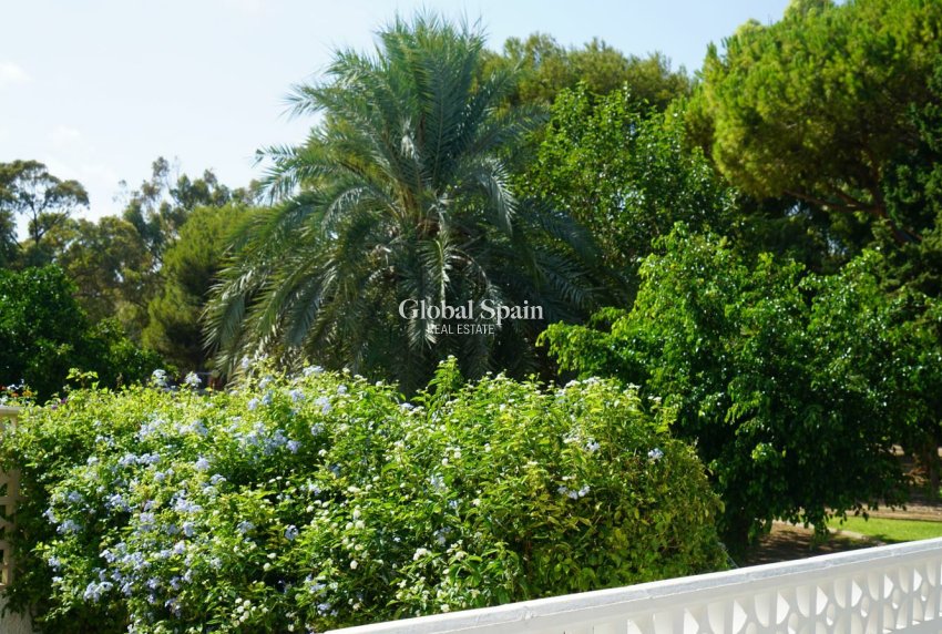 Wiederverkauf - HAUS -
ORIHUELA COSTA - Costa Blanca