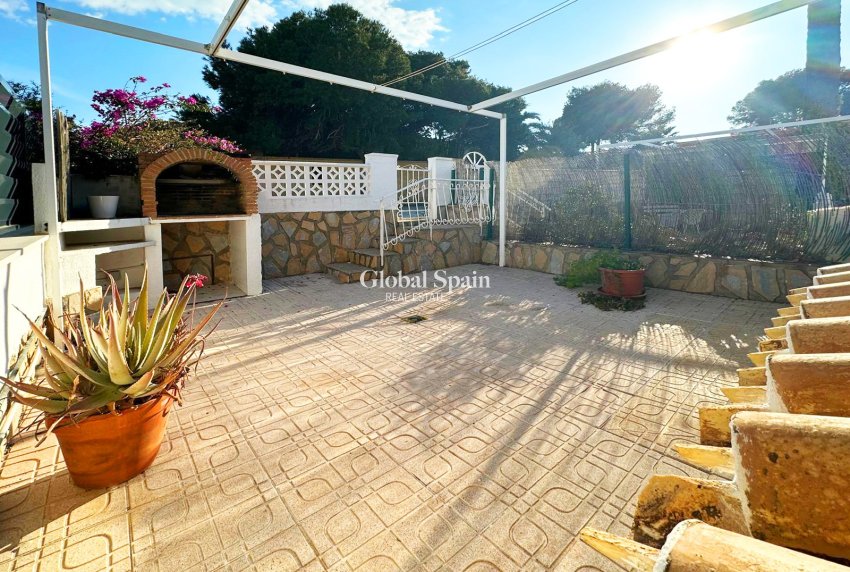 Wiederverkauf - HAUS -
ORIHUELA COSTA - Costa Blanca