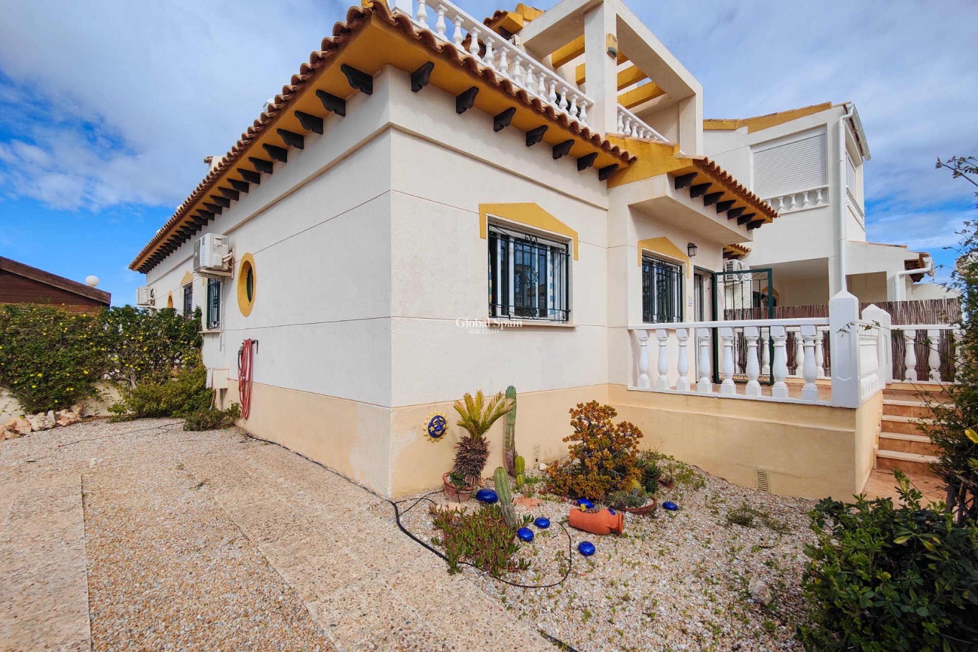 Wiederverkauf - HAUS -
ORIHUELA COSTA - Costa Blanca