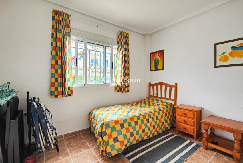 Wiederverkauf - HAUS -
ORIHUELA COSTA - Costa Blanca