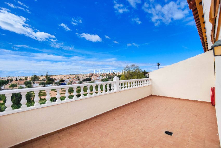 Wiederverkauf - HAUS -
ORIHUELA COSTA - Costa Blanca